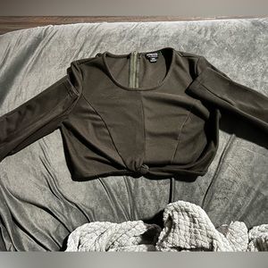 Long sleeve crop top